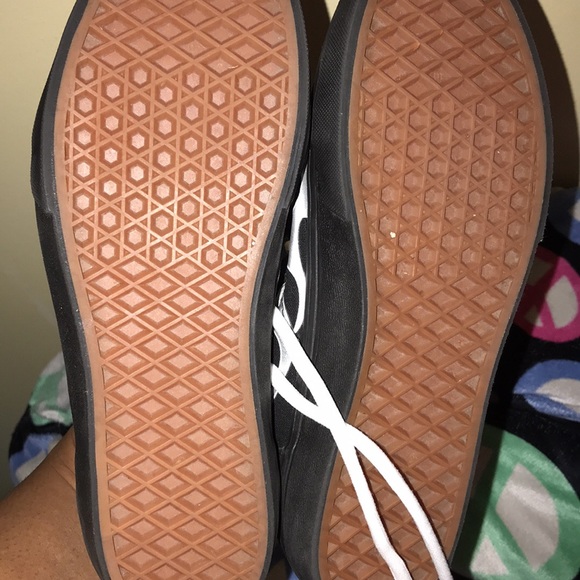 Vans like new with flames once worn for an hour - Picture 4 of 4